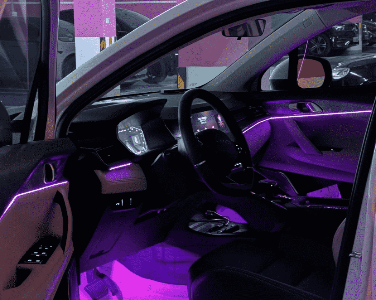 Xevaban.com ở 214 Giải Ph&oacute;ng l&agrave; đơn vị chuy&ecirc;n cung cấp phụ kiện oto, đồ chơi oto, phụ kiện lynkco 08, đồ chơi lynkco 08,&nbsp;xevaban, 214 giải ph&oacute;ng, đ&egrave;n nội thất lynkco 08, đ&egrave;n led nội thất lynkco 08, dải đ&egrave;n nội thất lynkco 08.